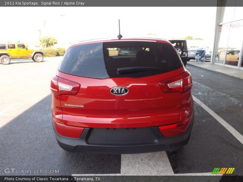 Signal Red / Alpine Gray 2011 Kia Sportage