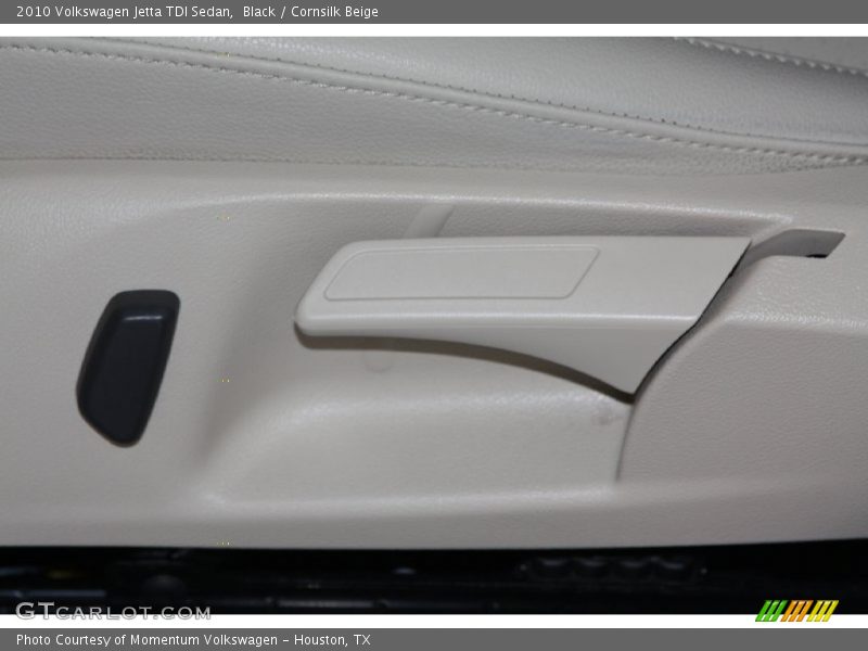 Black / Cornsilk Beige 2010 Volkswagen Jetta TDI Sedan