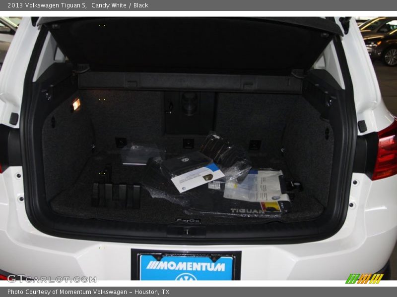Candy White / Black 2013 Volkswagen Tiguan S