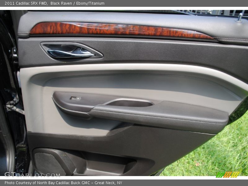 Black Raven / Ebony/Titanium 2011 Cadillac SRX FWD