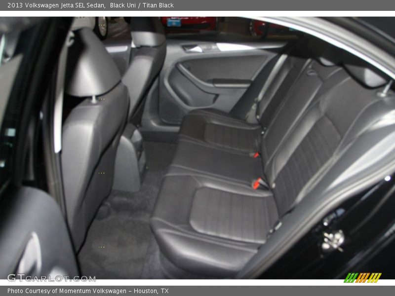 Black Uni / Titan Black 2013 Volkswagen Jetta SEL Sedan