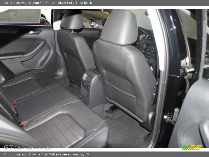 Black Uni / Titan Black 2013 Volkswagen Jetta SEL Sedan