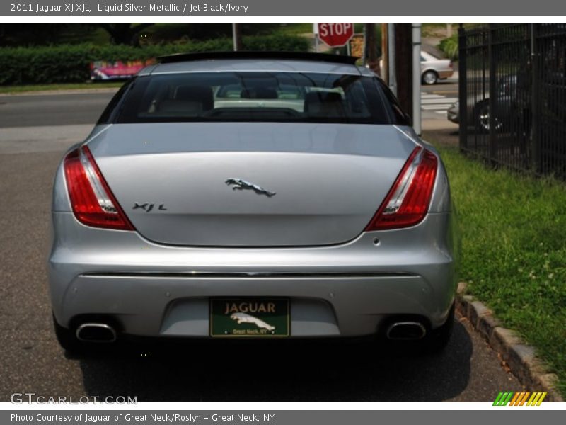 Liquid Silver Metallic / Jet Black/Ivory 2011 Jaguar XJ XJL