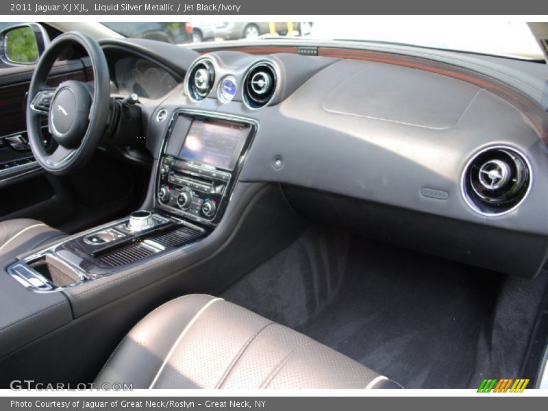 Dashboard of 2011 XJ XJL