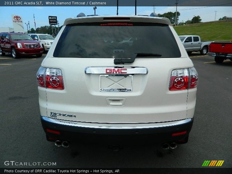 White Diamond Tintcoat / Cashmere 2011 GMC Acadia SLT