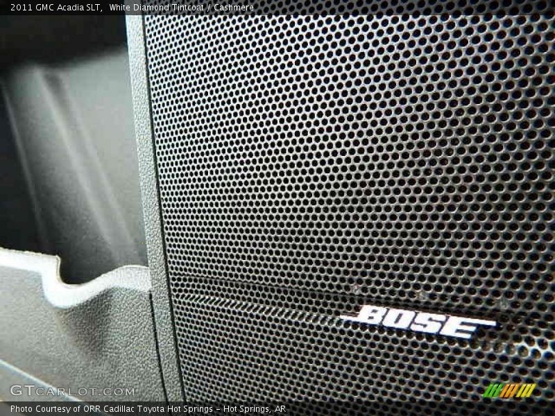 White Diamond Tintcoat / Cashmere 2011 GMC Acadia SLT