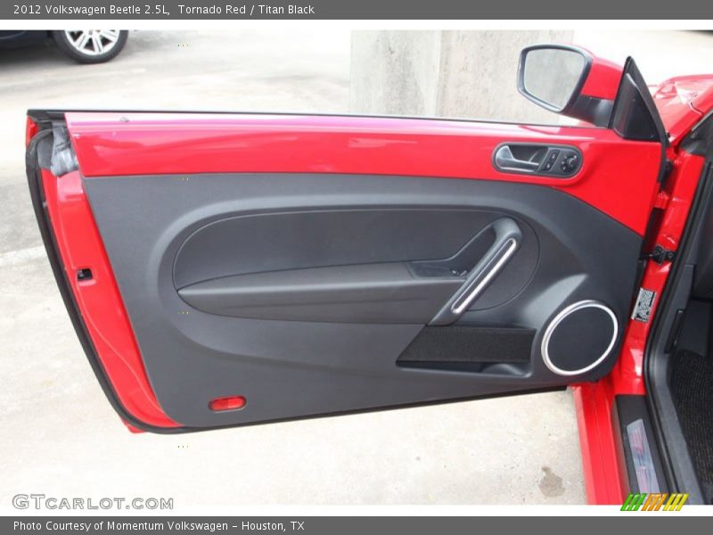 Door Panel of 2012 Beetle 2.5L