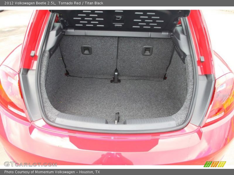  2012 Beetle 2.5L Trunk