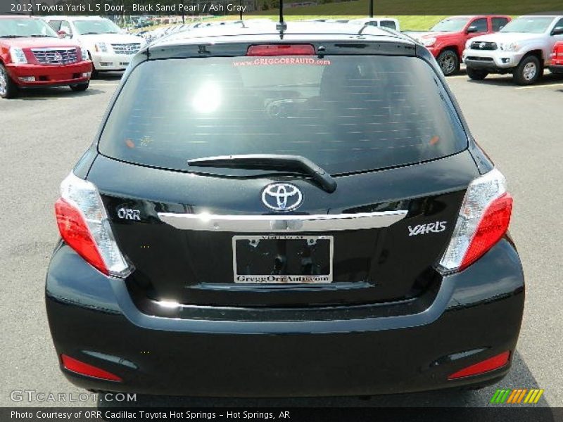 Black Sand Pearl / Ash Gray 2012 Toyota Yaris L 5 Door