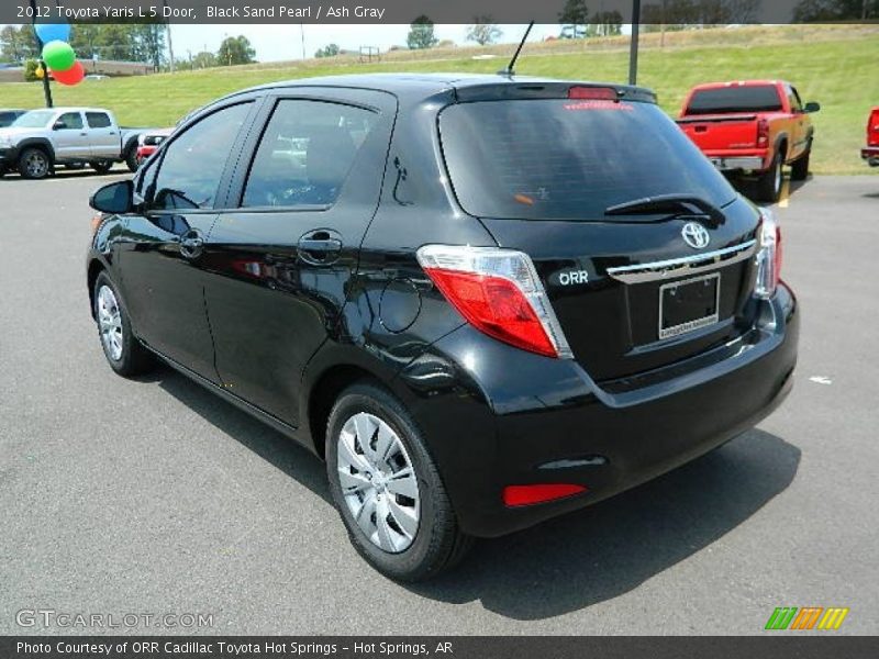 Black Sand Pearl / Ash Gray 2012 Toyota Yaris L 5 Door