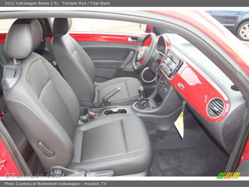  2012 Beetle 2.5L Titan Black Interior