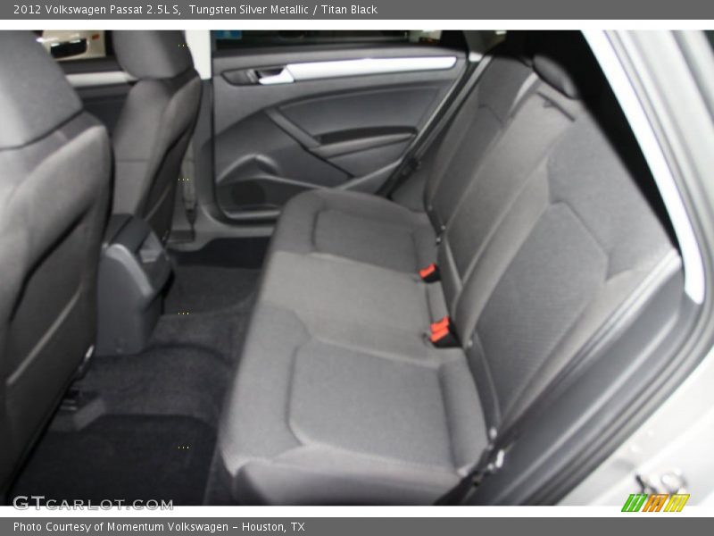 Tungsten Silver Metallic / Titan Black 2012 Volkswagen Passat 2.5L S