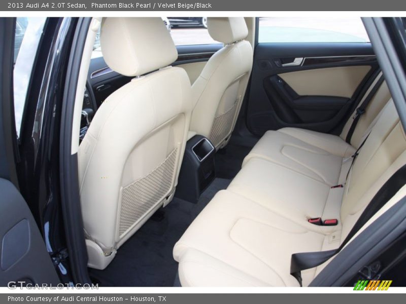 Rear Seat of 2013 A4 2.0T Sedan