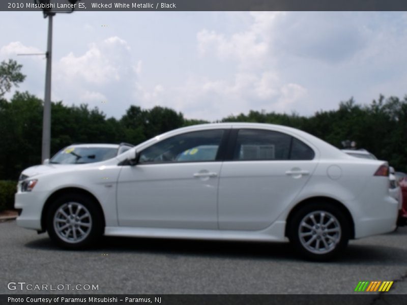 Wicked White Metallic / Black 2010 Mitsubishi Lancer ES