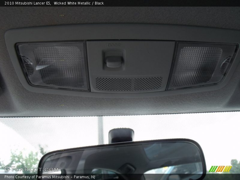 Wicked White Metallic / Black 2010 Mitsubishi Lancer ES