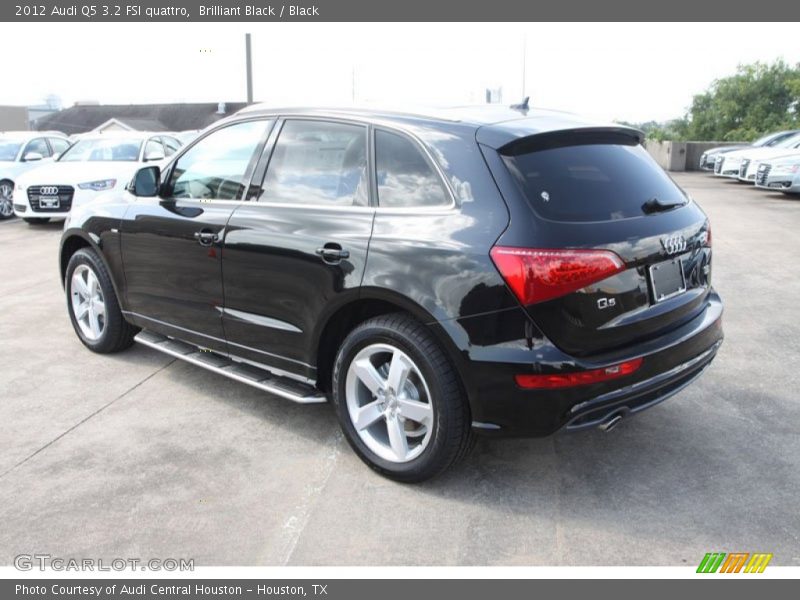 Brilliant Black / Black 2012 Audi Q5 3.2 FSI quattro