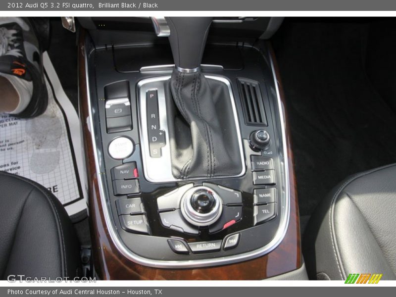 Brilliant Black / Black 2012 Audi Q5 3.2 FSI quattro