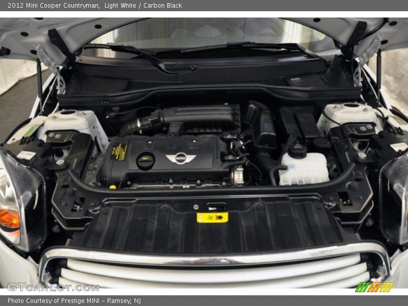 Light White / Carbon Black 2012 Mini Cooper Countryman