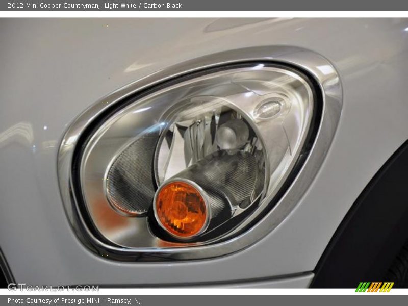 Light White / Carbon Black 2012 Mini Cooper Countryman