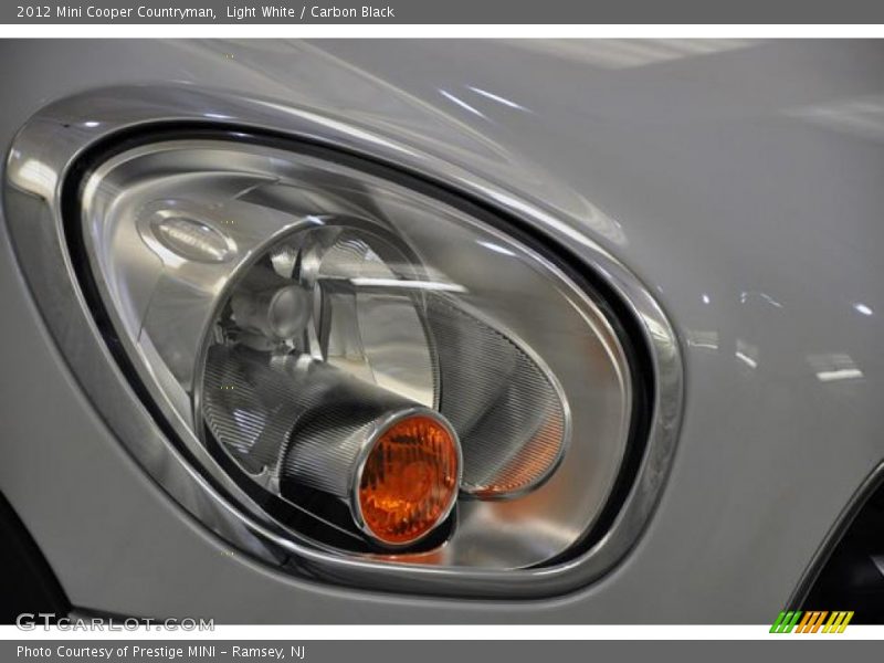 Light White / Carbon Black 2012 Mini Cooper Countryman