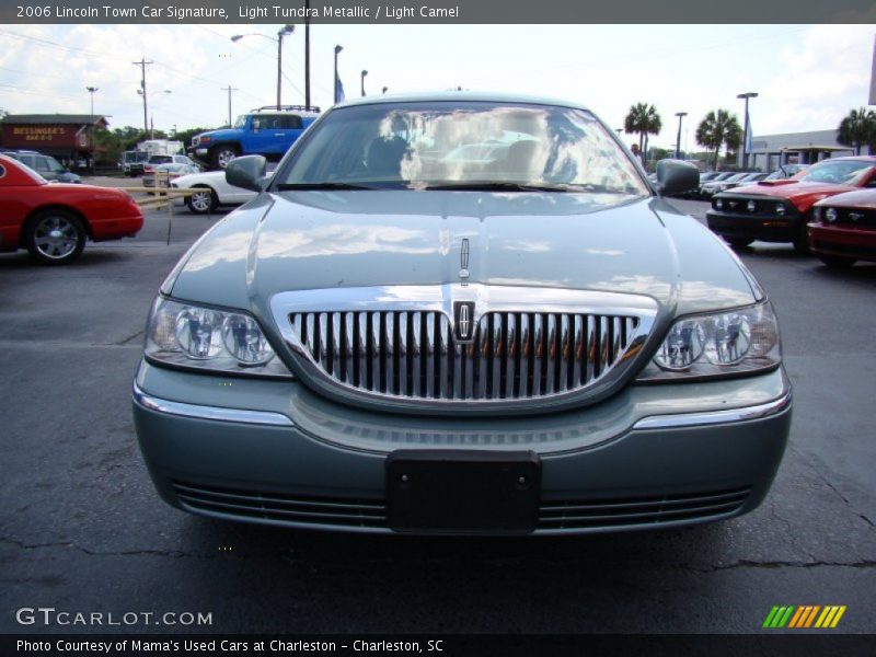 Light Tundra Metallic / Light Camel 2006 Lincoln Town Car Signature