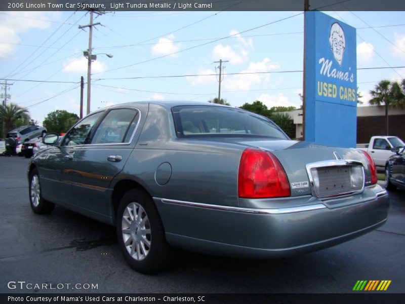 Light Tundra Metallic / Light Camel 2006 Lincoln Town Car Signature