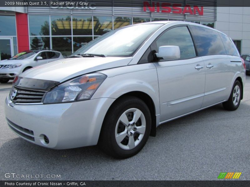 Radiant Silver / Gray 2009 Nissan Quest 3.5