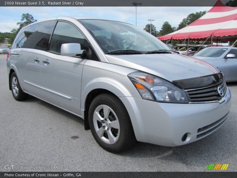 Radiant Silver / Gray 2009 Nissan Quest 3.5