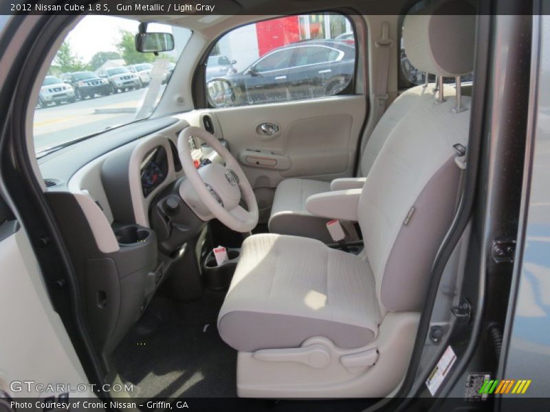  2012 Cube 1.8 S Light Gray Interior