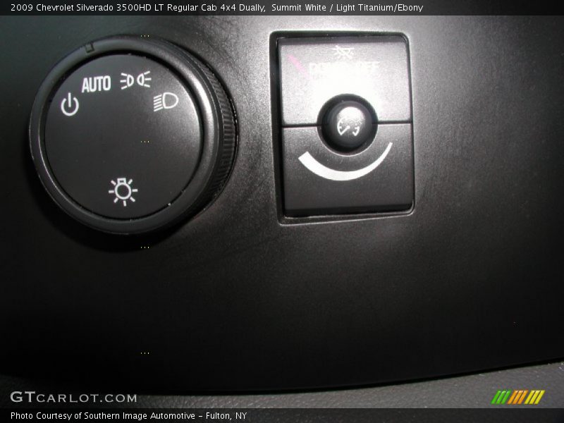 Summit White / Light Titanium/Ebony 2009 Chevrolet Silverado 3500HD LT Regular Cab 4x4 Dually