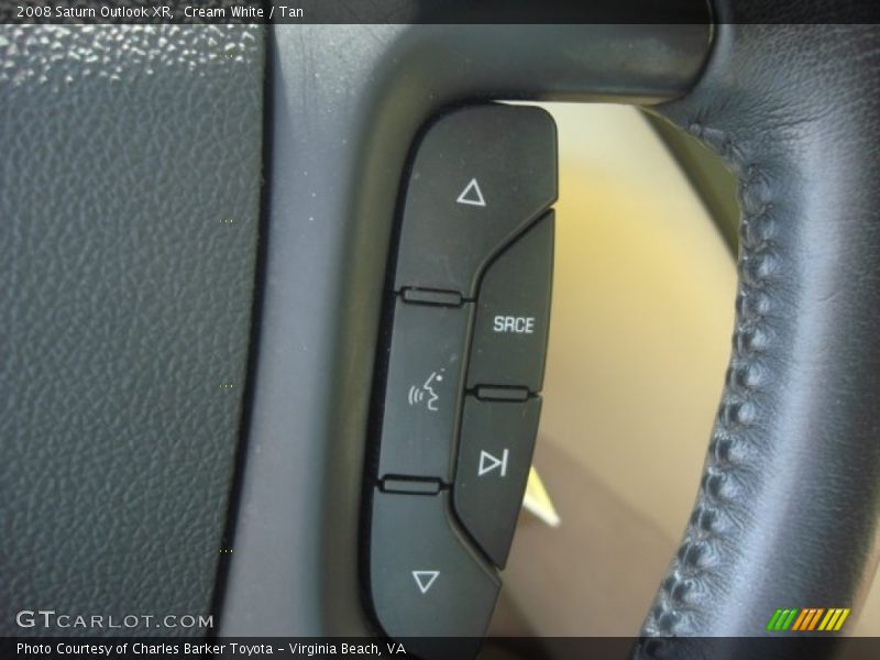 Cream White / Tan 2008 Saturn Outlook XR