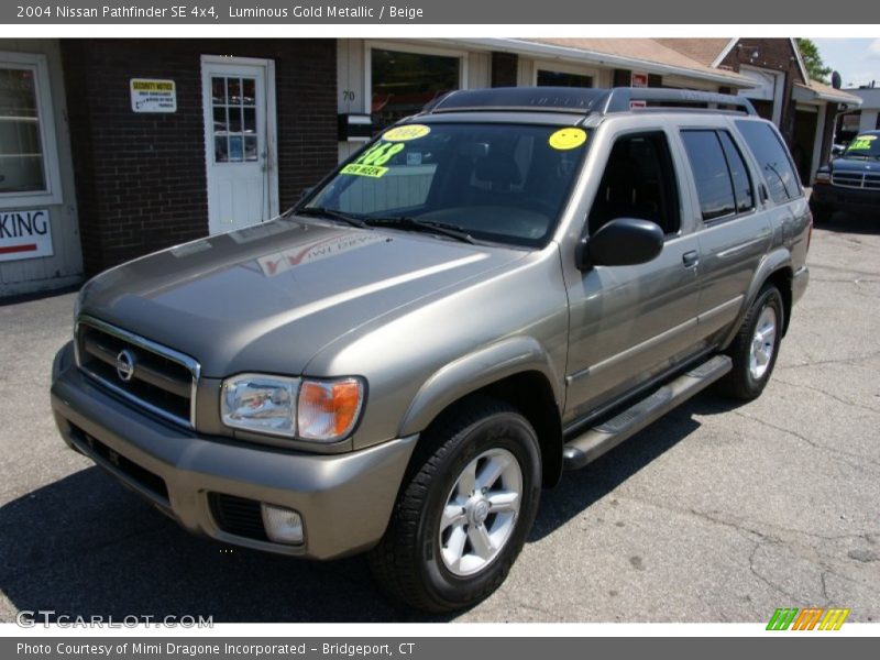 Luminous Gold Metallic / Beige 2004 Nissan Pathfinder SE 4x4
