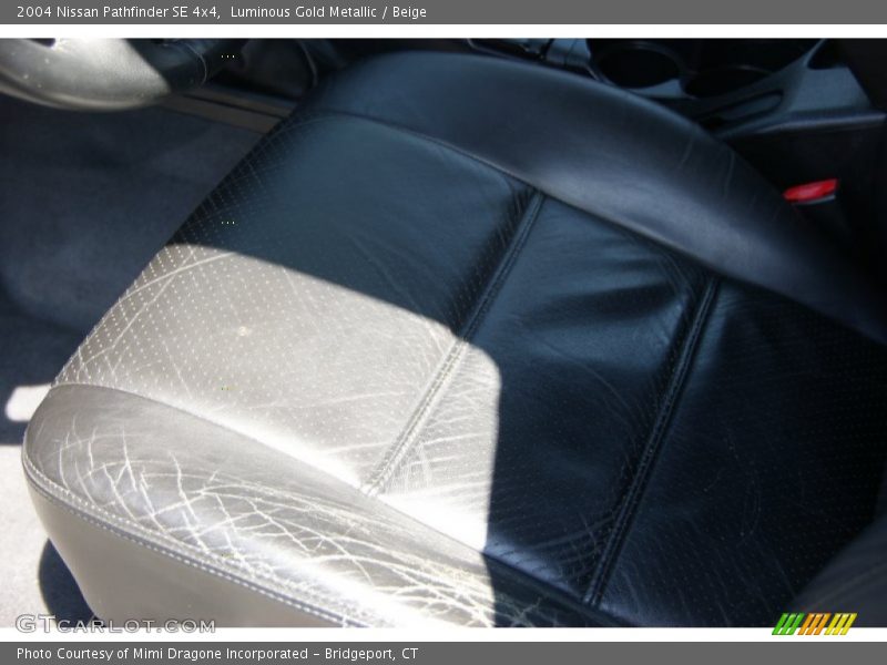 Luminous Gold Metallic / Beige 2004 Nissan Pathfinder SE 4x4