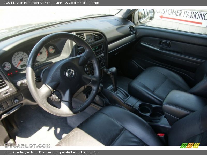 Luminous Gold Metallic / Beige 2004 Nissan Pathfinder SE 4x4