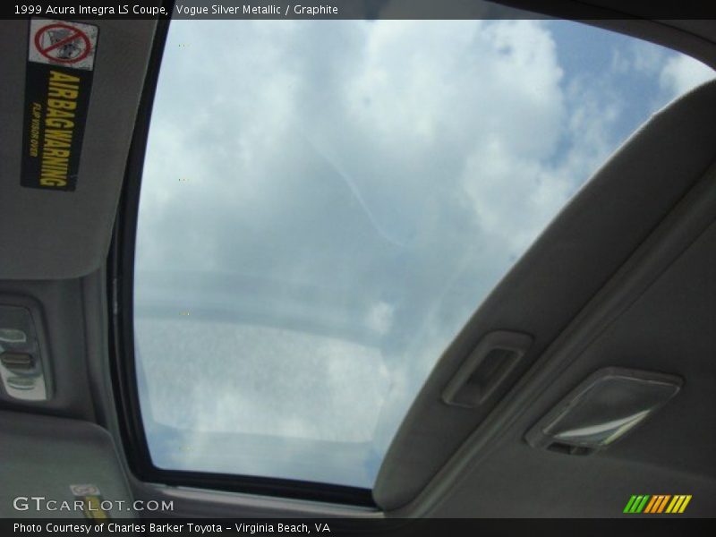 Vogue Silver Metallic / Graphite 1999 Acura Integra LS Coupe