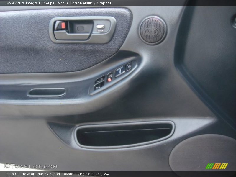 Vogue Silver Metallic / Graphite 1999 Acura Integra LS Coupe