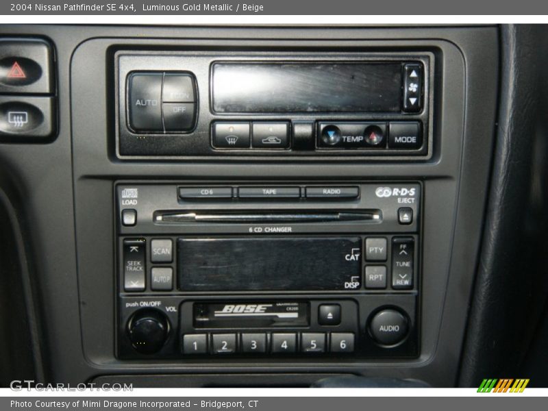 Luminous Gold Metallic / Beige 2004 Nissan Pathfinder SE 4x4