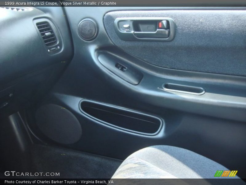 Vogue Silver Metallic / Graphite 1999 Acura Integra LS Coupe