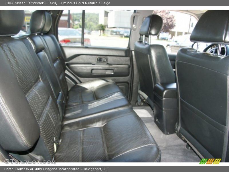 Luminous Gold Metallic / Beige 2004 Nissan Pathfinder SE 4x4