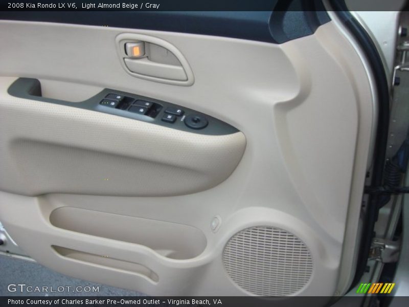Light Almond Beige / Gray 2008 Kia Rondo LX V6