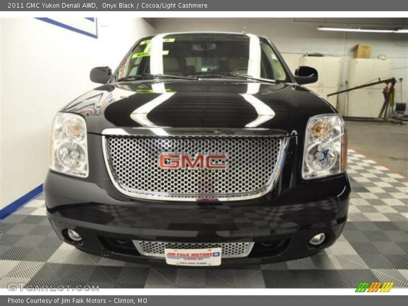 Onyx Black / Cocoa/Light Cashmere 2011 GMC Yukon Denali AWD