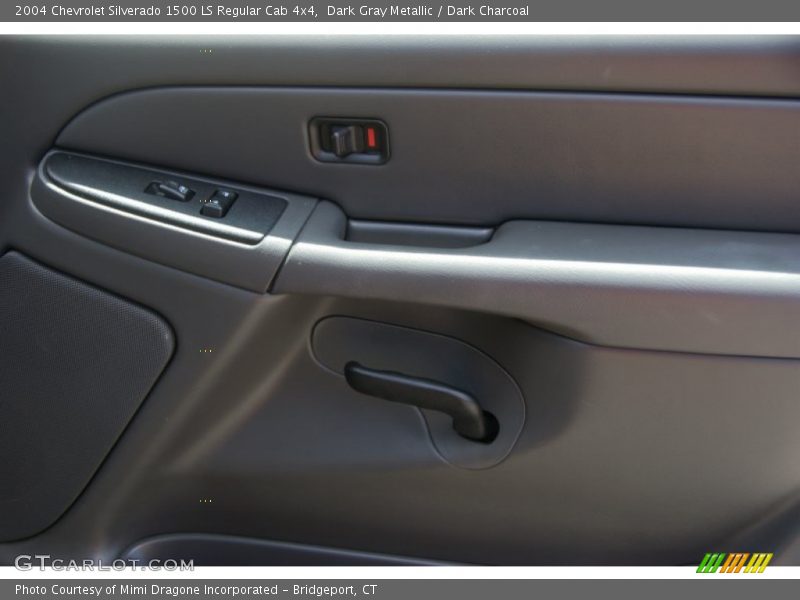 Dark Gray Metallic / Dark Charcoal 2004 Chevrolet Silverado 1500 LS Regular Cab 4x4