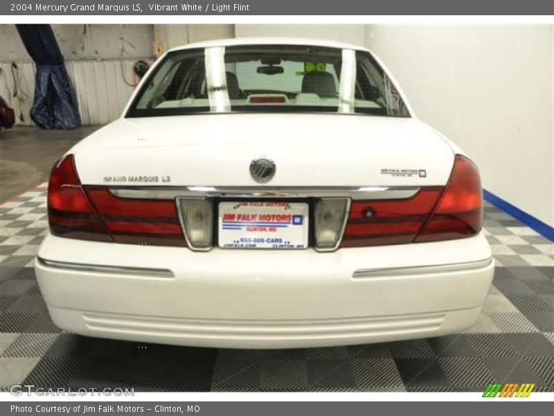 Vibrant White / Light Flint 2004 Mercury Grand Marquis LS