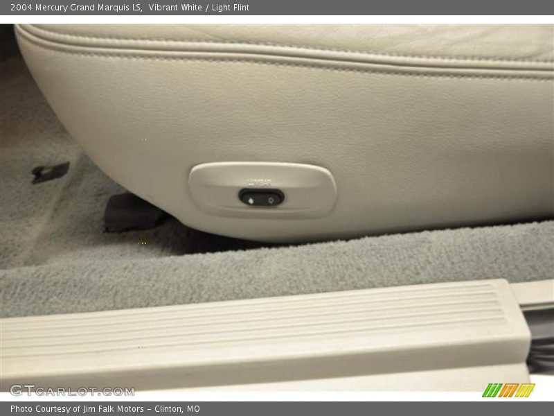 Vibrant White / Light Flint 2004 Mercury Grand Marquis LS