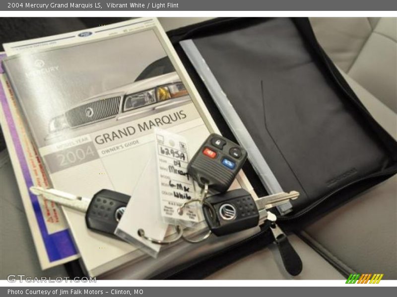 Vibrant White / Light Flint 2004 Mercury Grand Marquis LS