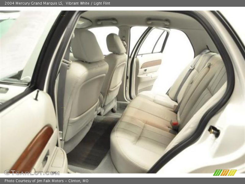 Vibrant White / Light Flint 2004 Mercury Grand Marquis LS