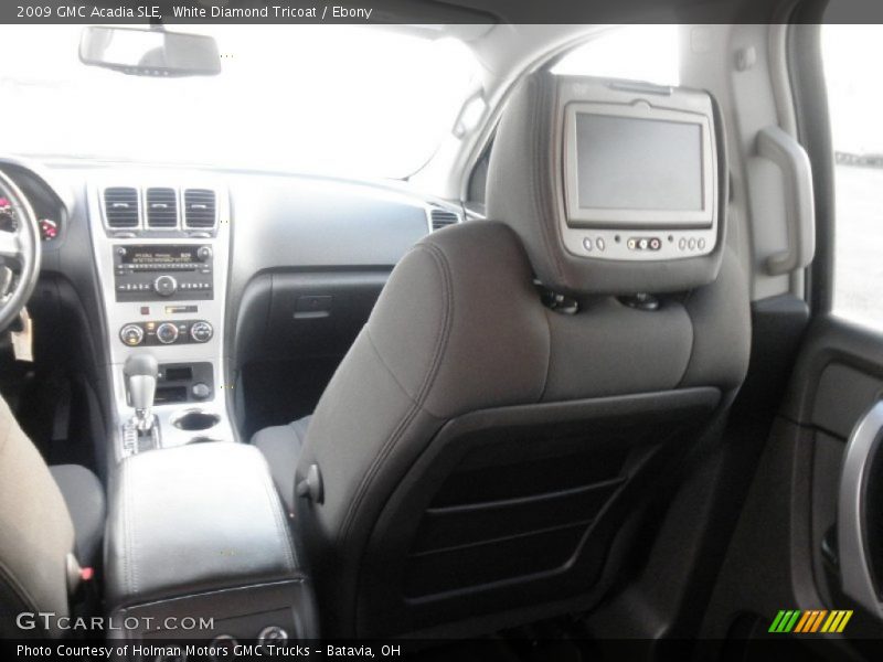 White Diamond Tricoat / Ebony 2009 GMC Acadia SLE