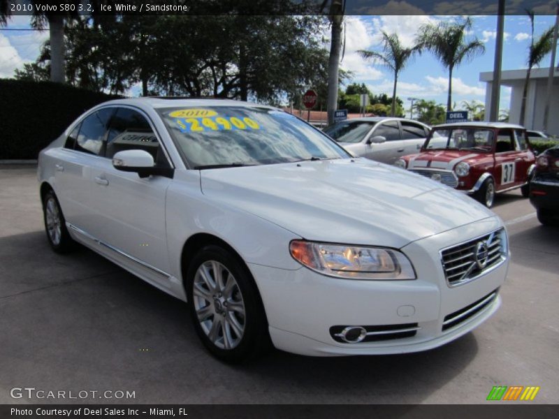 Ice White / Sandstone 2010 Volvo S80 3.2