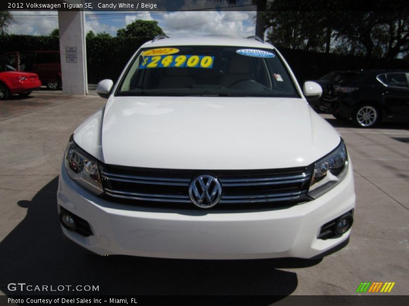Candy White / Beige 2012 Volkswagen Tiguan SE