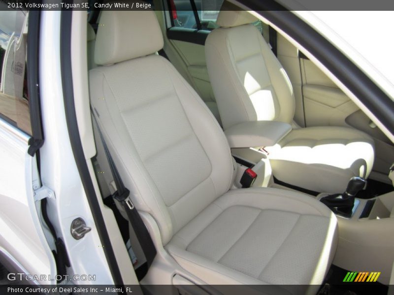 Candy White / Beige 2012 Volkswagen Tiguan SE